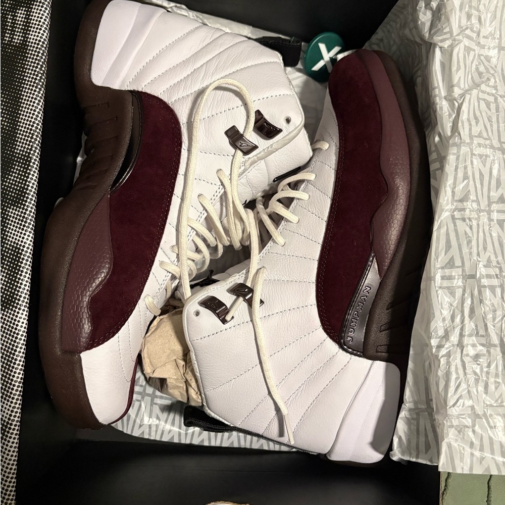 Women’s AIR JORDAN 12 RETRO